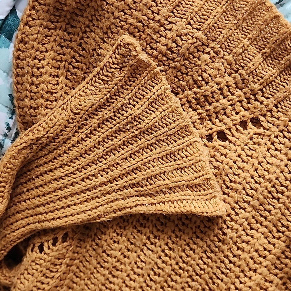 Element Sweater - Picture 3 of 4